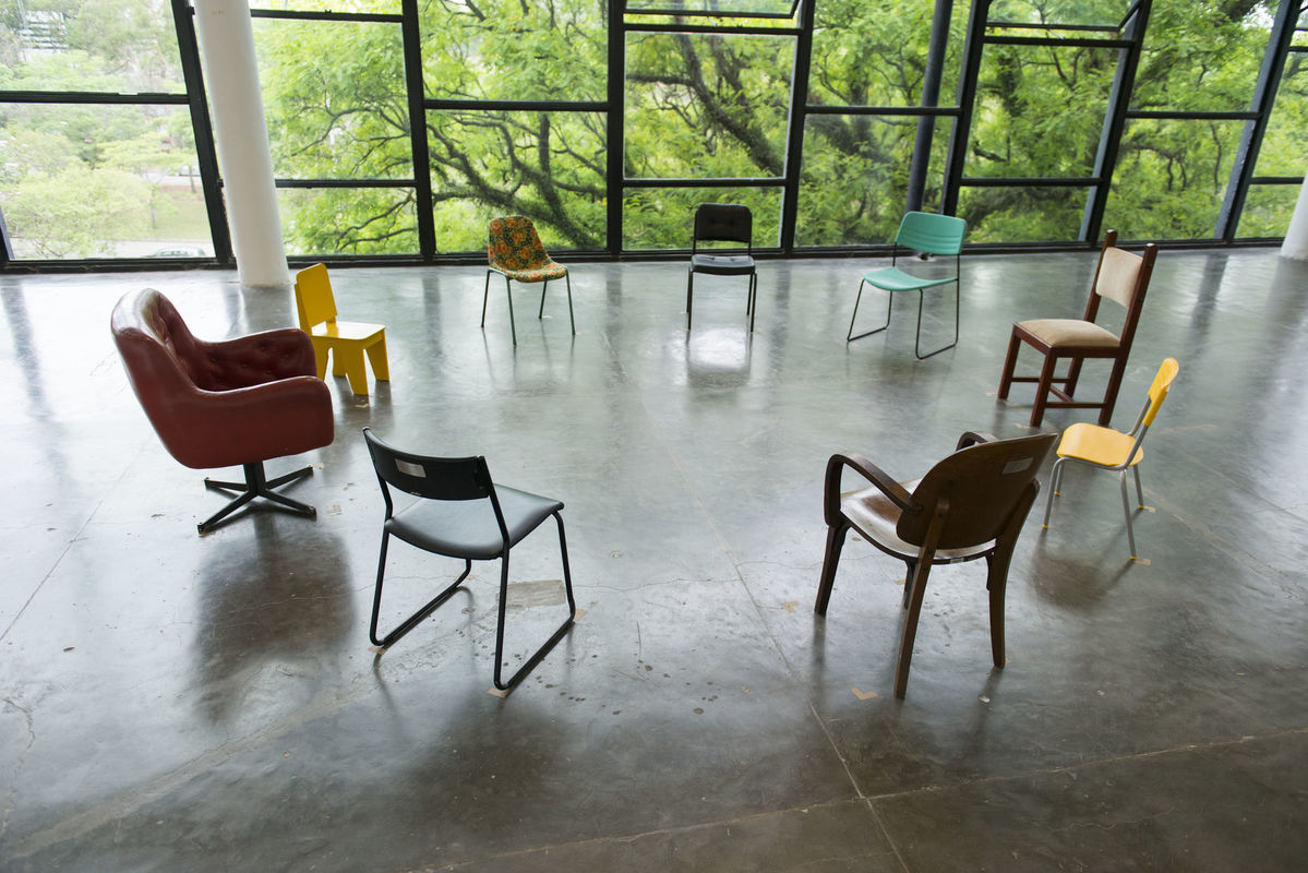 View of the installation <i>nós aqui, entre o céu e a terra</i> [we here, between sky and earth] (2021), by Eleonora Fabião, at the 34th Bienal de São Paulo. Commissioned by Fundação Bienal de São Paulo for the 34th Bienal.  © Levi Fanan / Fundação Bienal de São Paulo