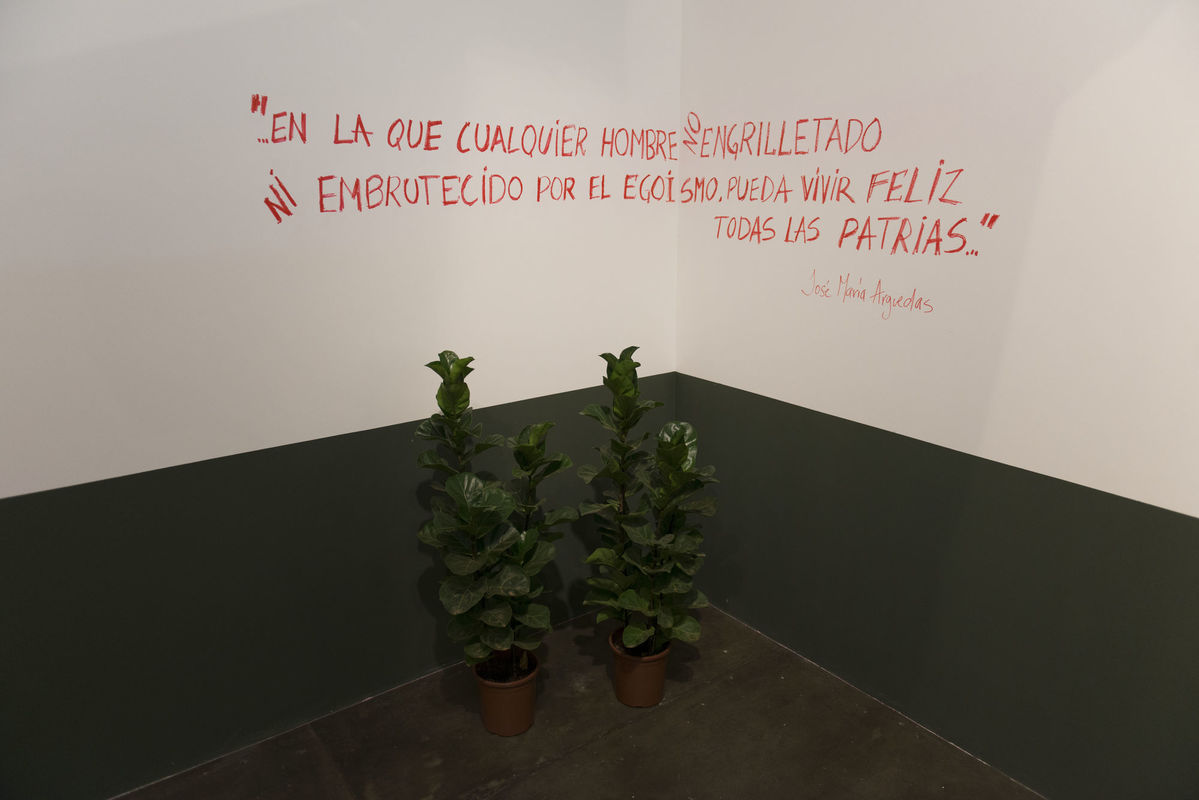 Vista das obras [view of the artworks] de [by] Yuyachkani na [at the] 34th Bienal de São Paulo. © Levi Fanan / Fundação Bienal de São Paulo